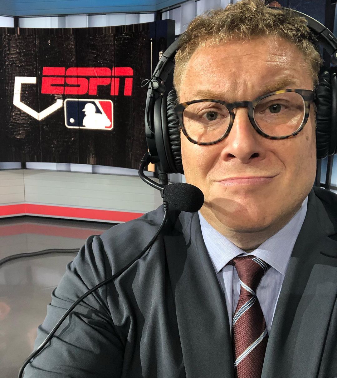 Jon "Boog" Sciambi, The Voice of Baseball - Life of champions Online